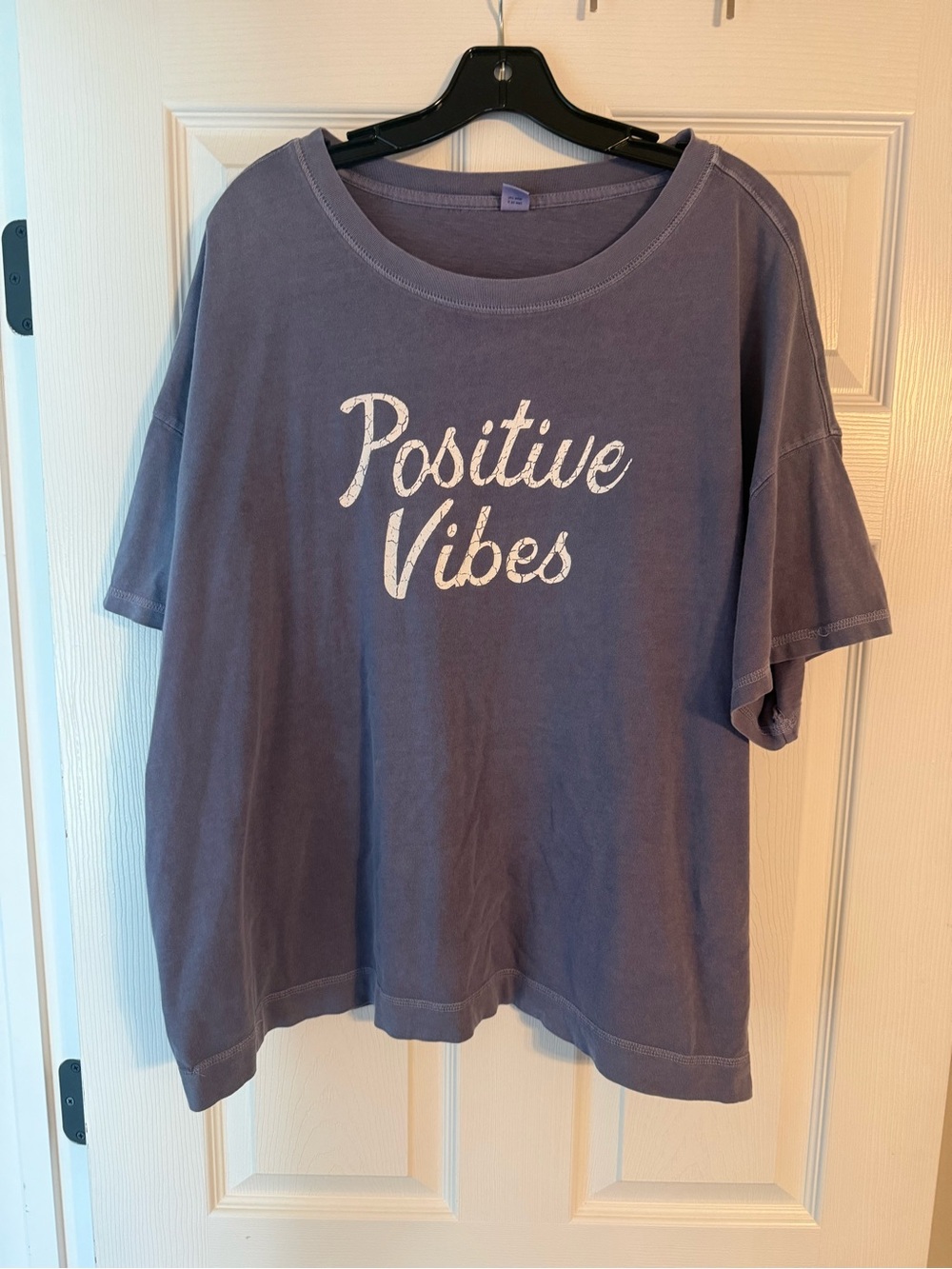 Old Navy Lavender 'Positive Vibes' Short Sleeve Tee